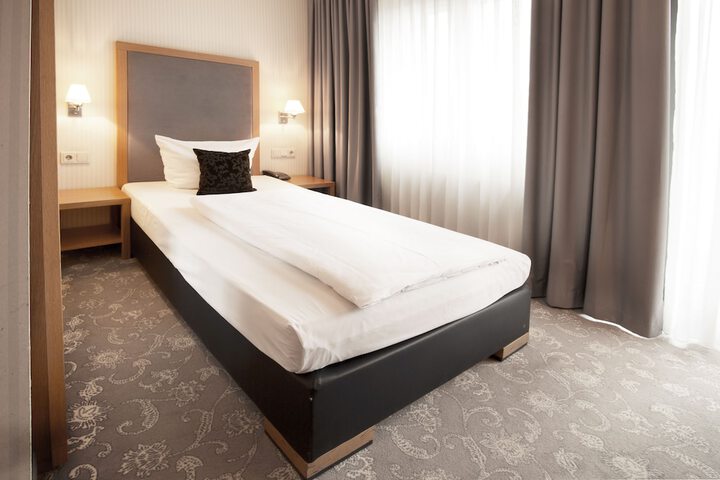 Room 21 of 51