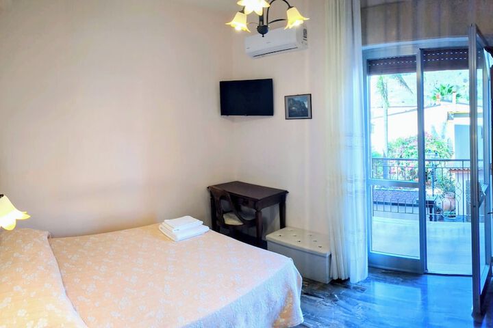 Room 39 of 204
