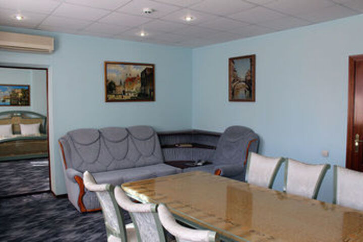 Room 60 of 68