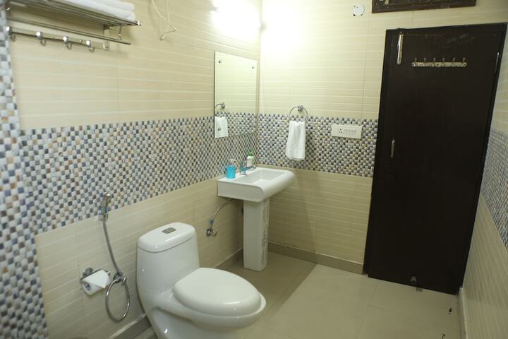 Room 47 of 57