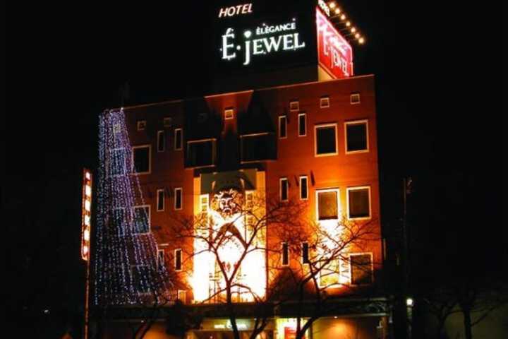 Exterior of E-JEWEL