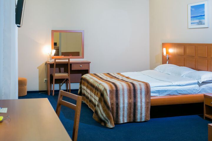 Room 22 of 63