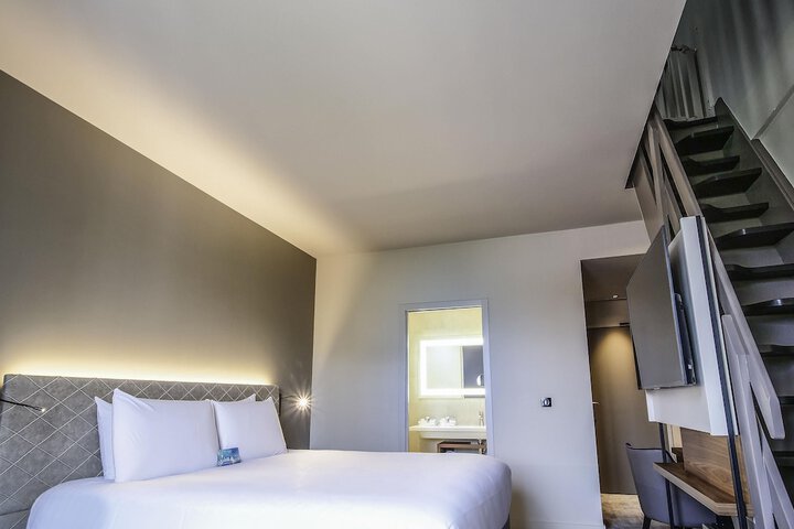 Room 13 of 75