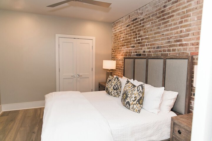 Room 40 of 371