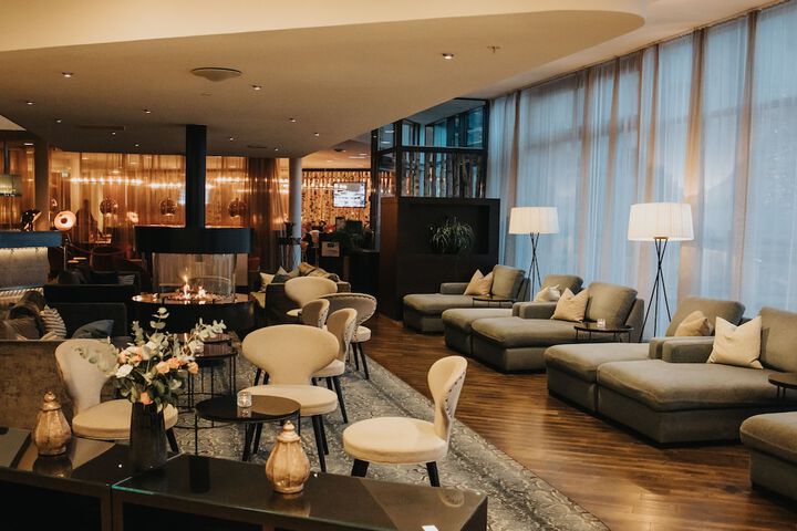 Guest Lobby