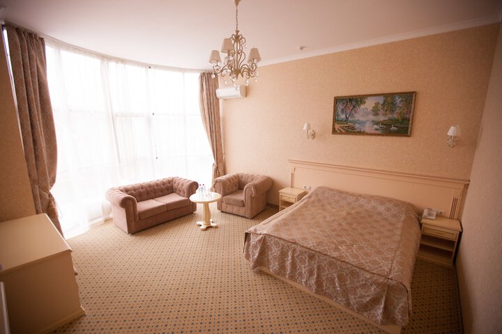 Room 14 of 43