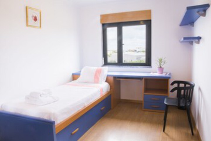 Room 13 of 20