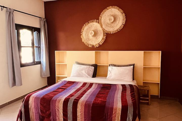Room 7 of 27