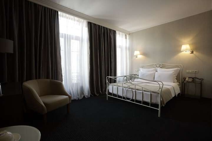 Room 54 of 101