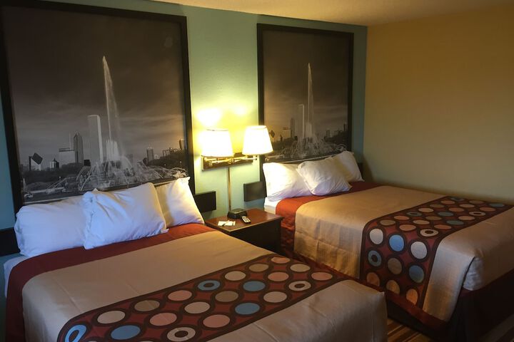 2 Double Beds (7 of 8)