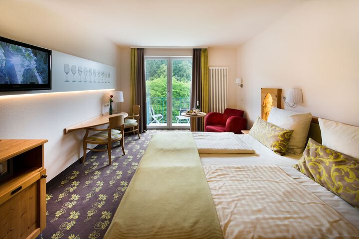 Room 4 of 62