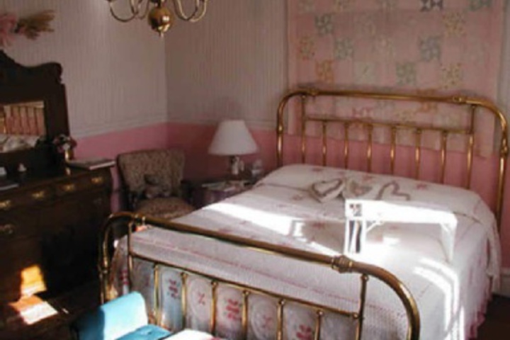 Room 47 of 240
