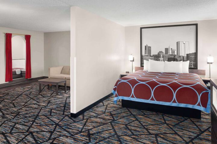 1 King Bed Studio Suite (4 of 7)