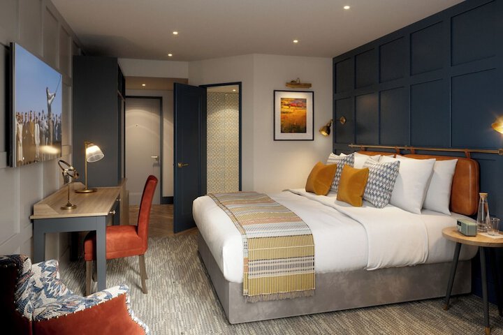 Room 15 of 63