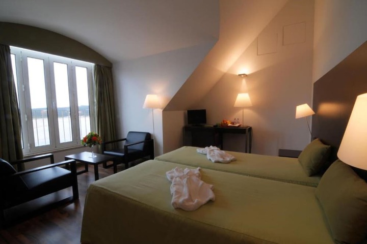 Room 14 of 69