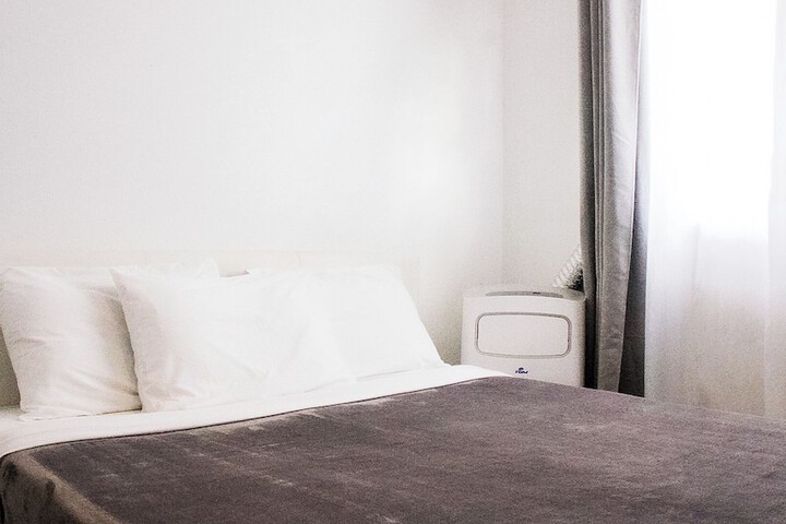 Room 2 of 24