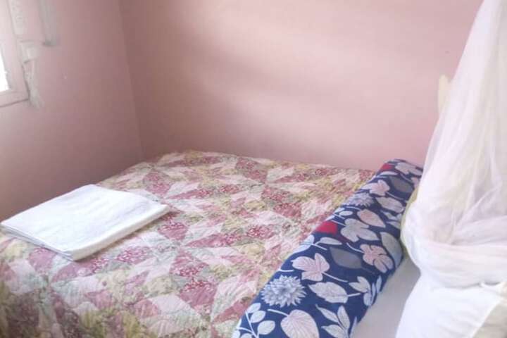 Room 6 of 31