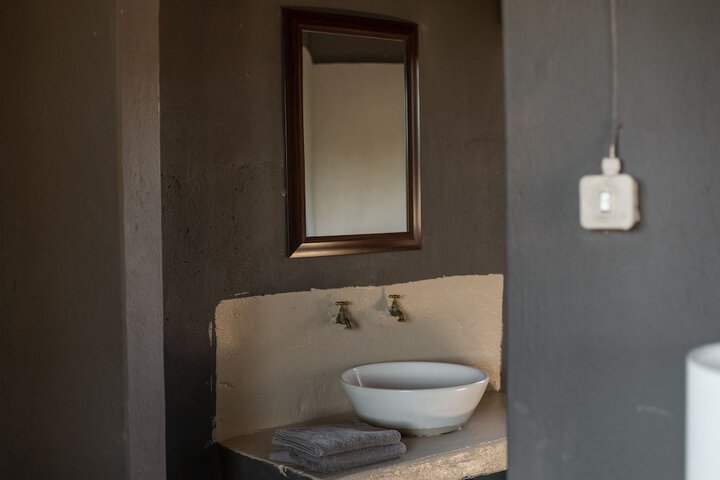 Room 26 of 46