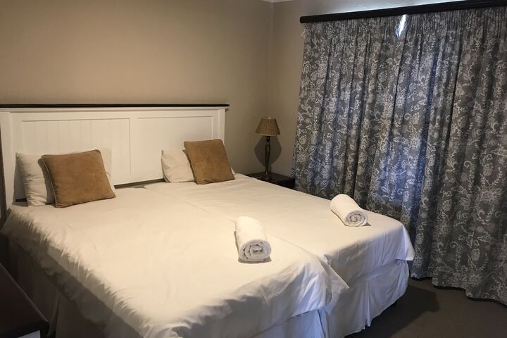Room 5 of 23