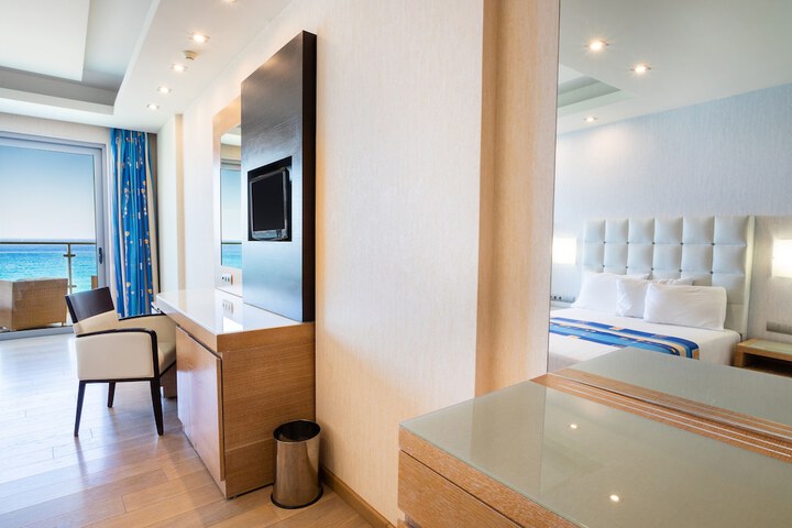 Room 47 of 171