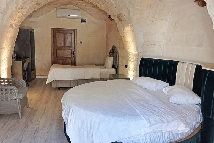 Room 21 of 73