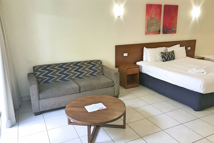 Room 11 of 30