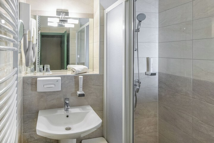 Clean Restrooms