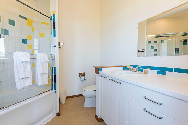 Room 15 of 29