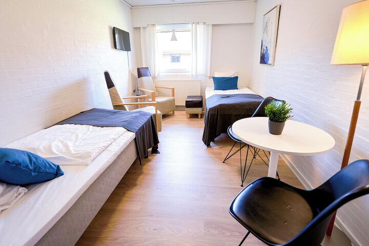 Room 4 of 28