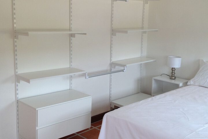 Room 6 of 76