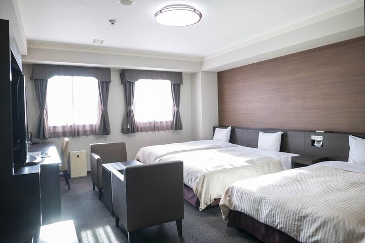 Room 13 of 72