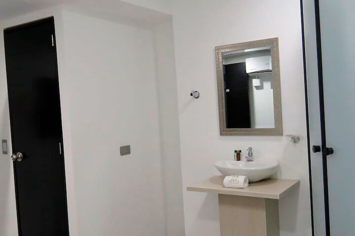 Room 67 of 87
