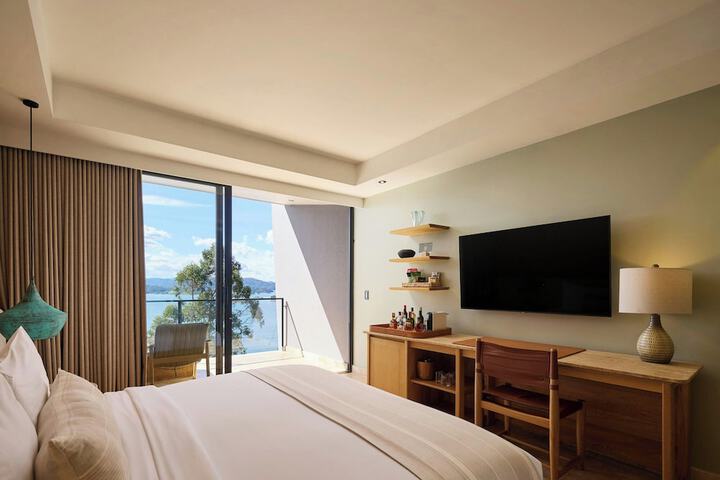 Room 45 of 132