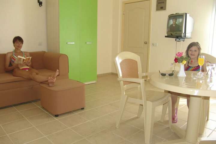 Room 5 of 22