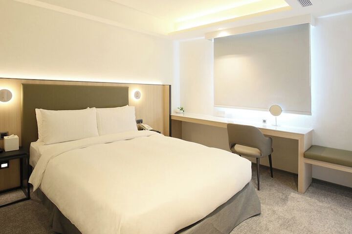 Room 45 of 105