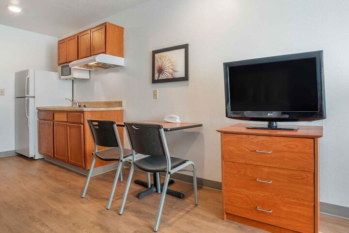 Room 11 of 23