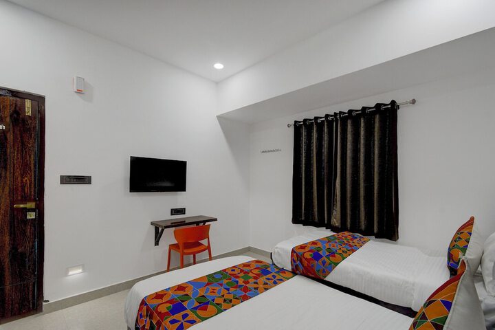 Room 10 of 39