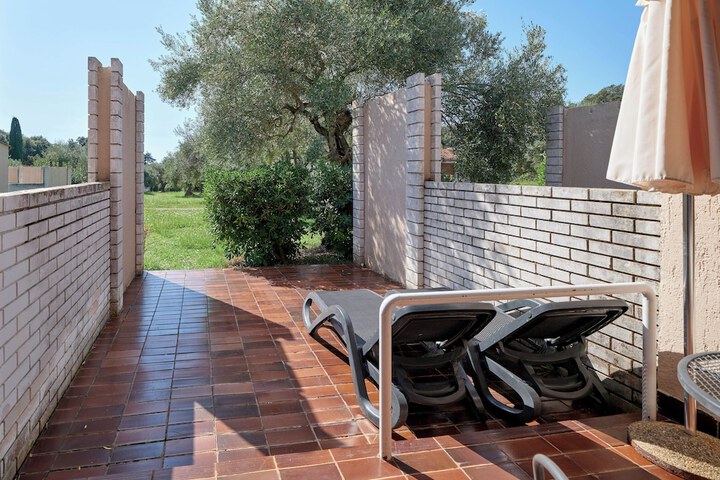 Terrace/Patio 11 of 32