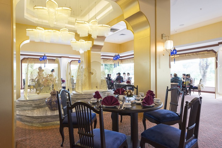 Dining 114 of 182