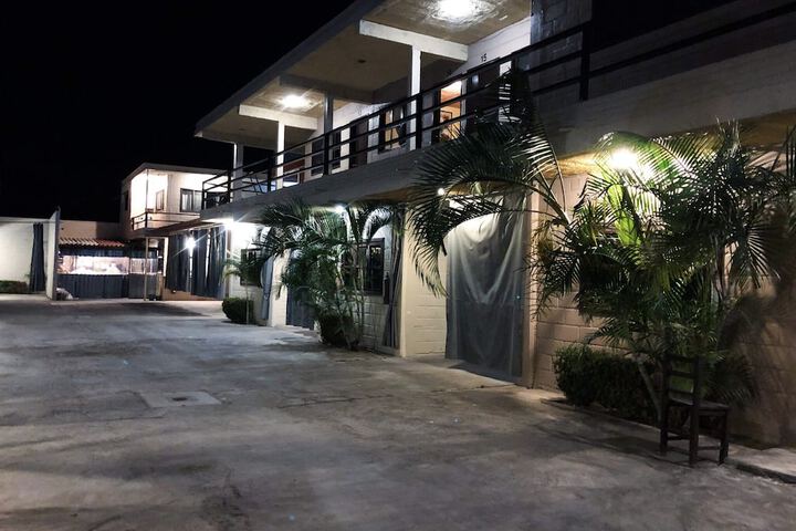 Hotel 4 of 6