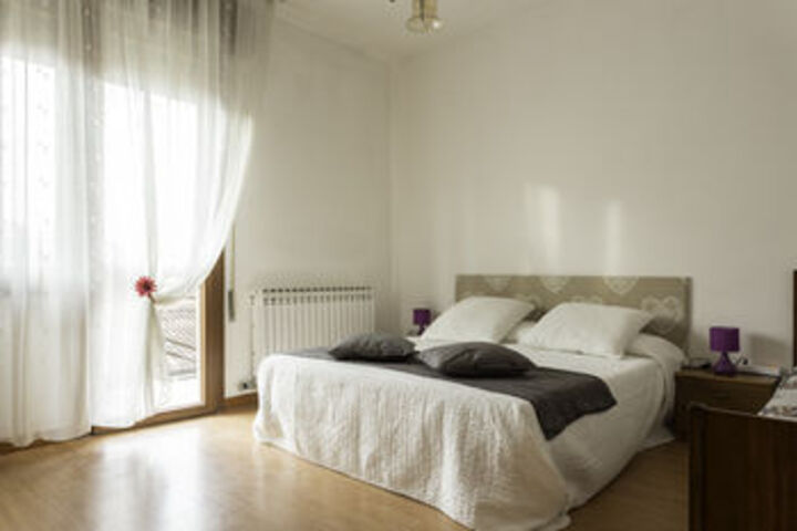 Room 352 of 871