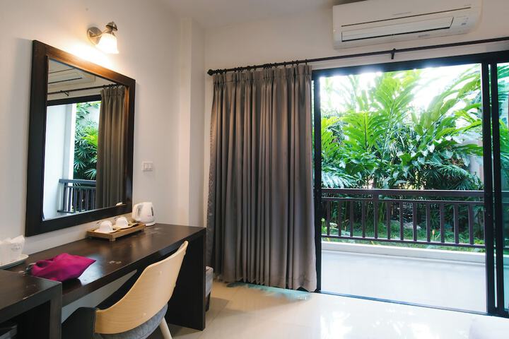 Room 15 of 65