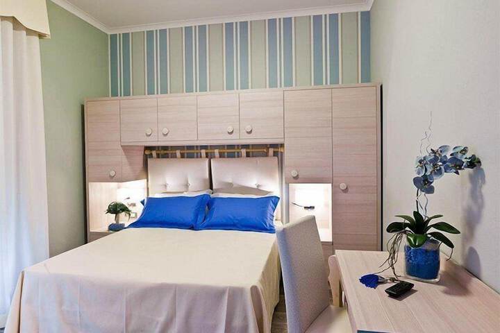 Room 7 of 21
