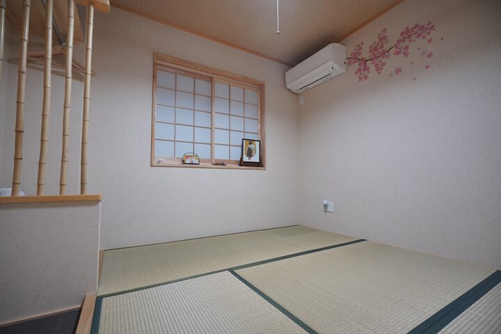 Room 18 of 96