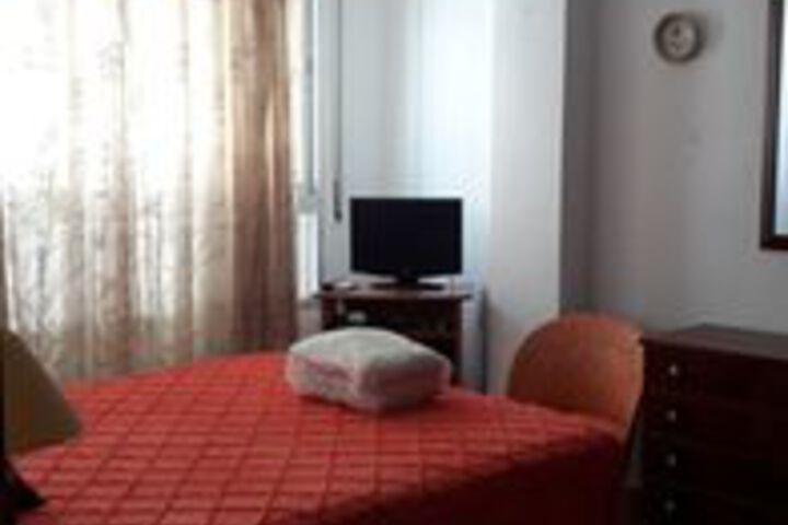 Room 17 of 33