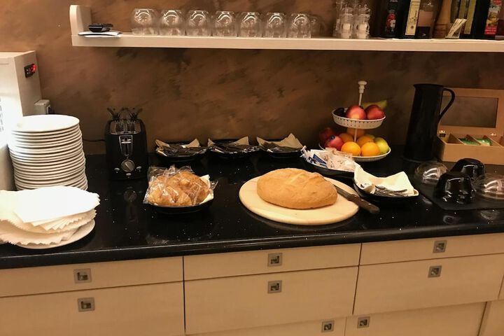 Dining 41 of 65
