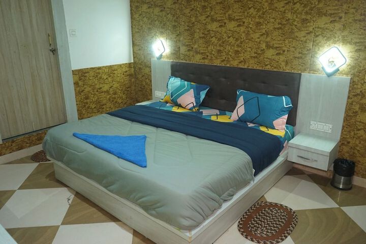 Room 16 of 56