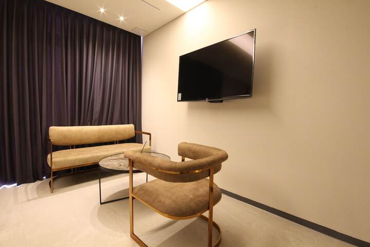 Room 20 of 59