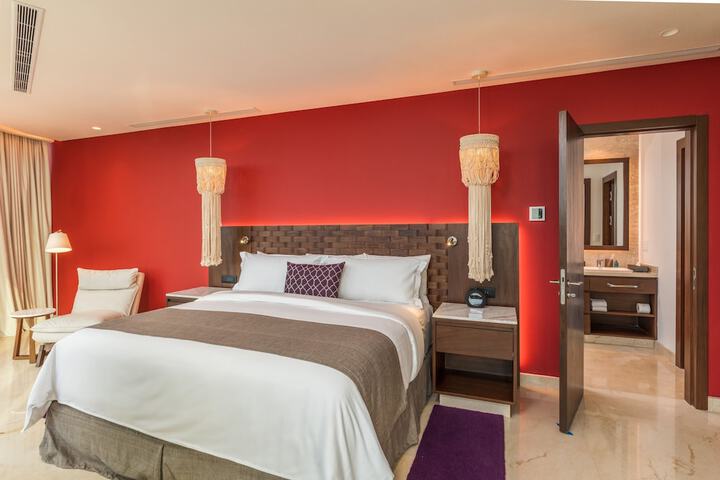 Room 21 of 76