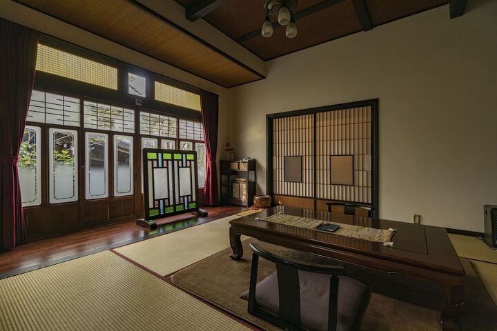 Room 28 of 59